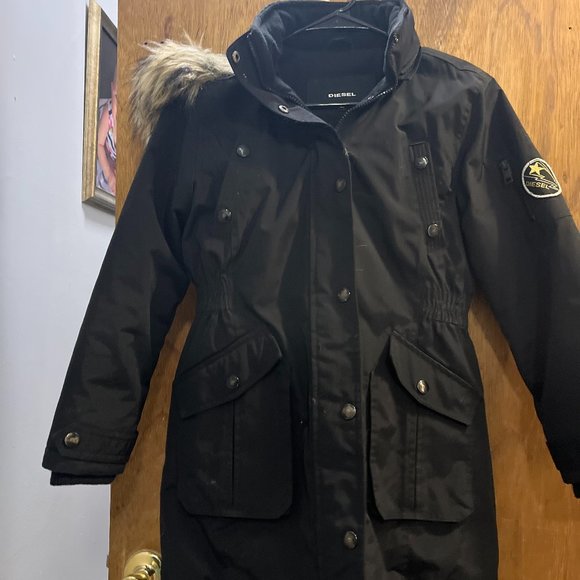 Diesel Girl's Black Winter Jacket size 10/12 Fitted with Hood